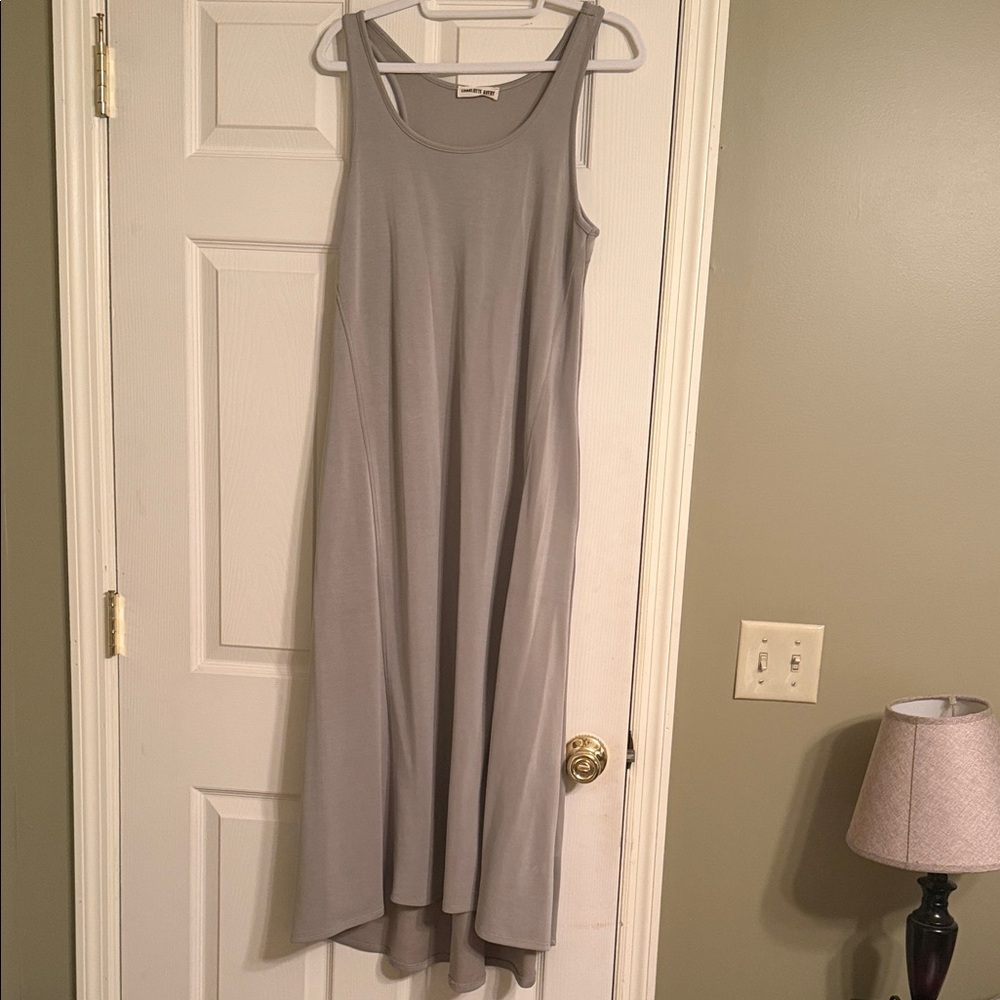 Elegant Gray Sleeveless Dress